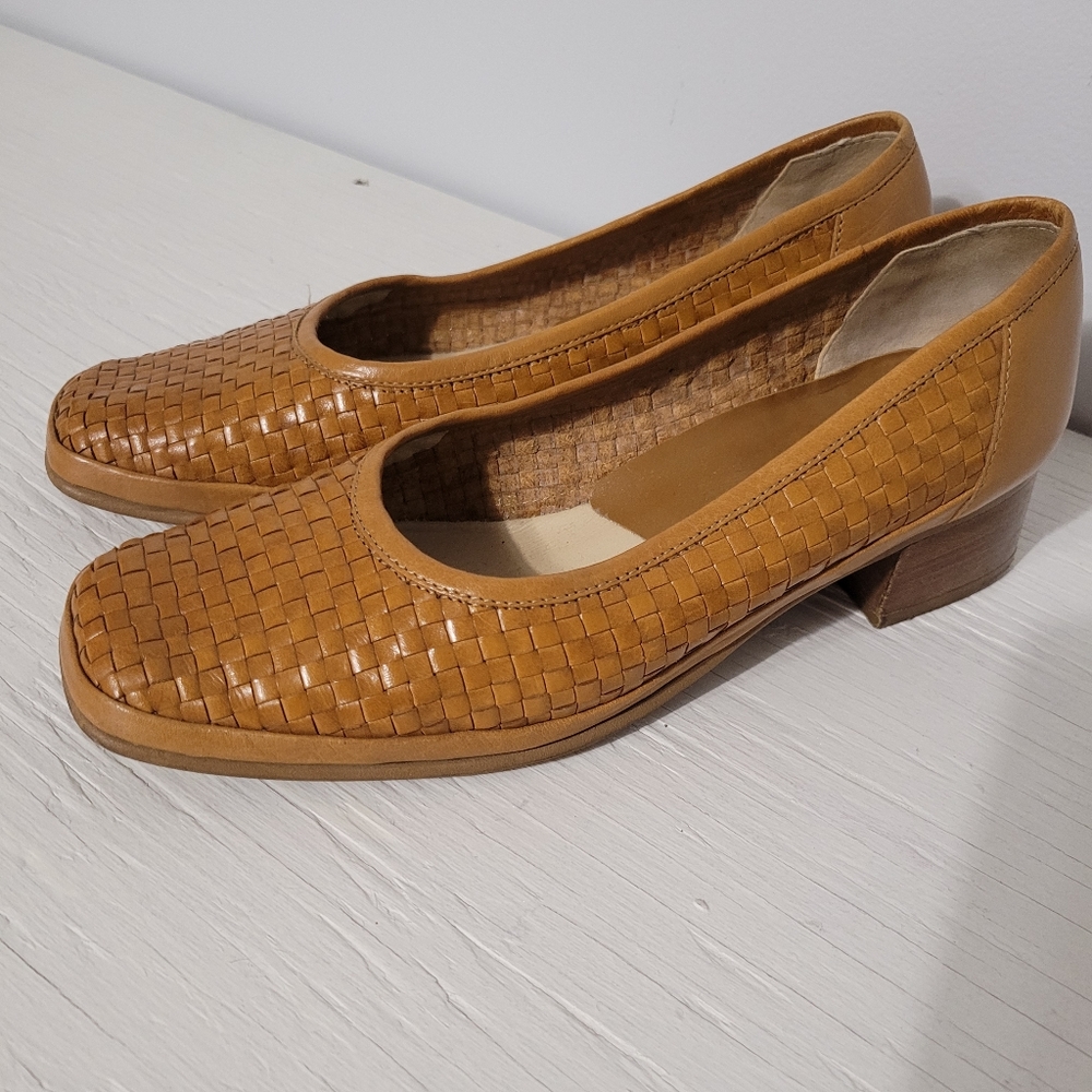 Amalfi by Rangoni Tan Woven Leather High Heels